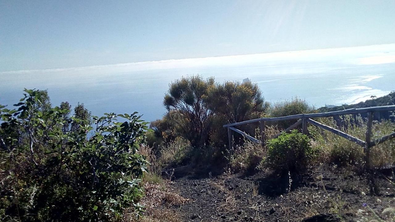 B&B Casa Frank Stromboli Exterior photo